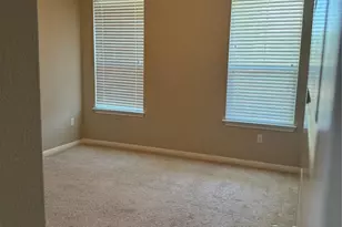 204 Wilderness Trail, Elgin, TX 78621 - Photo 7