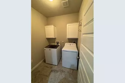 204 Wilderness Trail, Elgin, TX 78621 - Photo 15