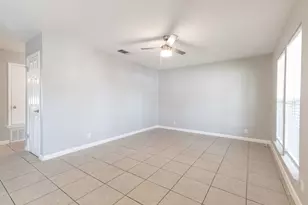 1810 Nicole Cir, Round Rock, TX 78664 - Photo 5