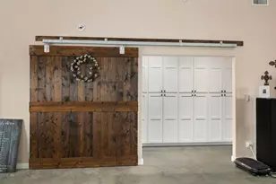 1138 Creekside Ln, Weimar, TX 78962 - Photo 17