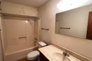 405 E Roitsch Ln, La Grange, TX 78945 - Photo 11