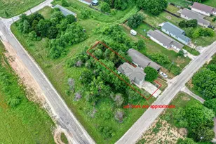 125 Hawea Ln, Bastrop, TX 78602 - Photo 5