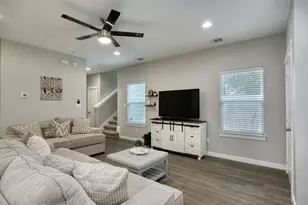 125 Hawea Ln, Bastrop, TX 78602 - Photo 7