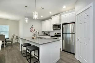 125 Hawea Ln, Bastrop, TX 78602 - Photo 9