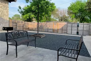 2301 Ohlen Rd, Austin, TX 78757 - Photo 7