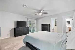201 N Oak Hollow Rd, Georgetown, TX 78628 - Photo 15
