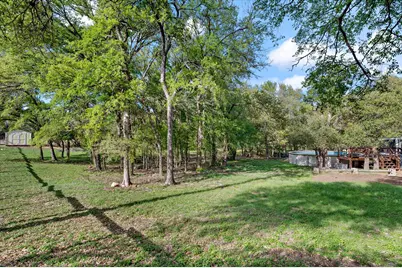 201 N Oak Hollow Road, Georgetown, TX 78628 - Photo 37