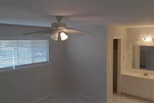 9405 Newberry Dr, Austin, TX 78729 - Photo 7