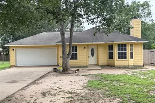 142 Nuuanu Ln, Bastrop, TX 78602 - Photo 1