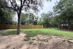 142 Nuuanu Ln, Bastrop, TX 78602 - Photo 21