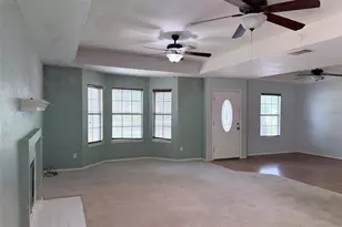 142 Nuuanu Ln, Bastrop, TX 78602 - Photo 9