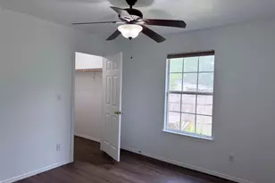 142 Nuuanu Ln, Bastrop, TX 78602 - Photo 15