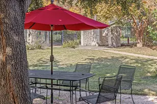1601 Houston St, Austin, TX 78756 - Photo 25