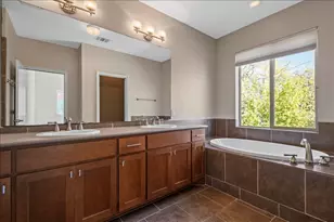 1601 Houston St, Austin, TX 78756 - Photo 13