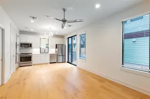 1118 Walton Ln, Austin, TX 78721 - Photo 3