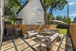 1807 Haskell St, Austin, TX 78702 - Photo 21