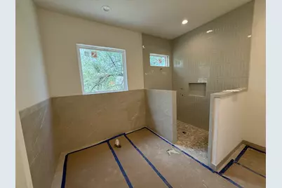 604 Hi Circle South Drive, Horseshoe Bay, TX 78657 - Photo 11