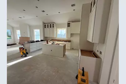 604 Hi Circle South Drive, Horseshoe Bay, TX 78657 - Photo 3