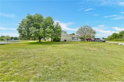 40202 Settlers Path Path, Georgetown, TX 78626 - Photo 19