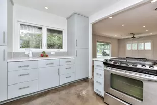 1309 Ridgemont Dr, Austin, TX 78723 - Photo 15