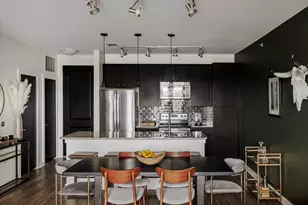 1900 Barton Springs Rd, Austin, TX 78704 - Photo 7