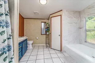 144 Rocky Ln, Bastrop, TX 78602 - Photo 17