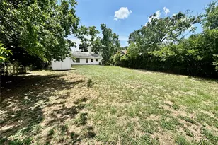 1708 Pennsylvania Ave, Austin, TX 78702 - Photo 15