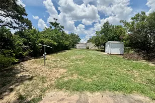 1708 Pennsylvania Ave, Austin, TX 78702 - Photo 1