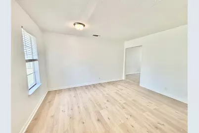 1708 Pennsylvania Avenue, Austin, TX 78702 - Photo 3