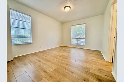 1708 Pennsylvania Avenue, Austin, TX 78702 - Photo 9