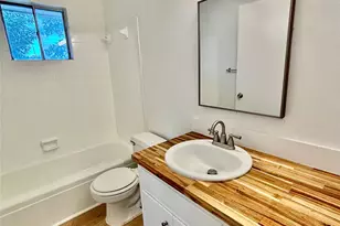 1708 Pennsylvania Ave, Austin, TX 78702 - Photo 9