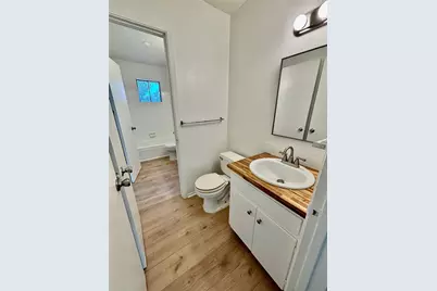 1708 Pennsylvania Avenue, Austin, TX 78702 - Photo 13