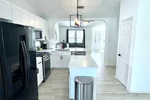 208 Gila Cliff Dr, Pflugerville, TX 78660 - Photo 3