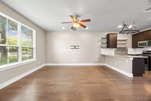 7505 Sugar Magnolia St, Austin, TX 78757 - Photo 5