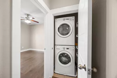 7505 Sugar Magnolia Street, Austin, TX 78757 - Photo 17