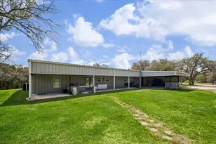 575 Co Rd 342, Hondo, TX 78801 - Photo 21