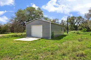 575 Co Rd 342, Hondo, TX 78801 - Photo 25