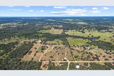 1038 League Line Road, Paige, TX 78659 - Photo 17