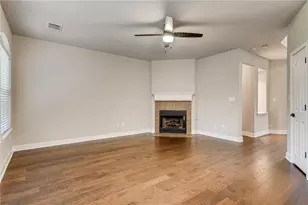 12605 Uvalde Creek Dr, Austin, TX 78732 - Photo 5
