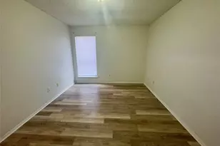 112 B Mockingbird Ln, Lockhart, TX 78644 - Photo 11