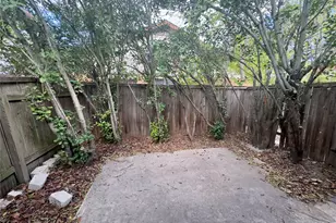 112 B Mockingbird Ln, Lockhart, TX 78644 - Photo 23