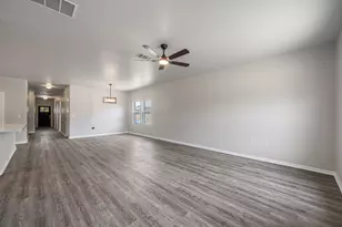 13513 Kearns Dr, Pflugerville, TX 78660 - Photo 9