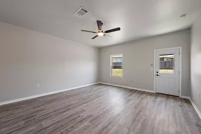 13513 Kearns Drive, Pflugerville, TX 78660 - Photo 3