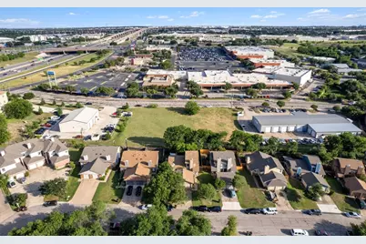 330 Old West Drive, Round Rock, TX 78681 - Photo 17