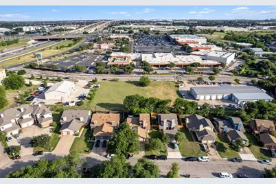 330 Old West Drive, Round Rock, TX 78681 - Photo 17