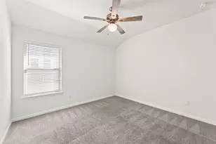 109 Finstown St, Hutto, TX 78634 - Photo 15