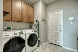 220 Danablu Dr, Hutto, TX 78634 - Photo 9