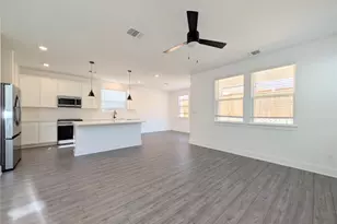 113 Sycamore Pines, Kyle, TX 78640 - Photo 3