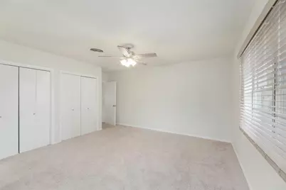 419 N Doak Street, Taylor, TX 76574 - Photo 19