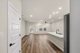 5900 Whisper Crk Dr, Georgetown, TX 78628 - Photo 9